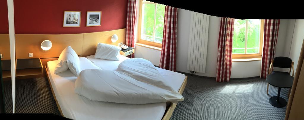 Hotel Aurora Ardez Esterno foto