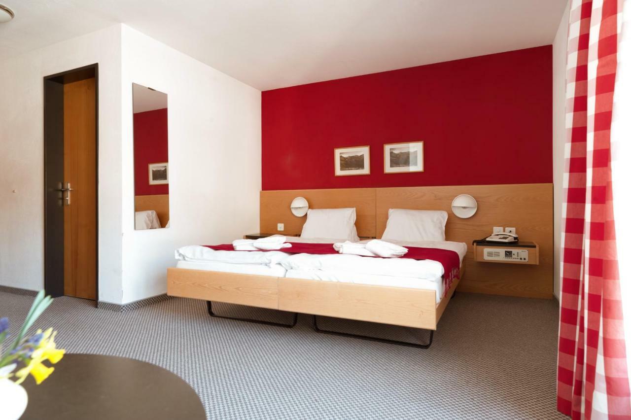 Hotel Aurora Ardez Esterno foto